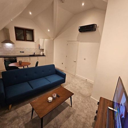 Aparotel Serviced Apartments - Stonehenge, Amesbury Town Centre Δωμάτιο φωτογραφία