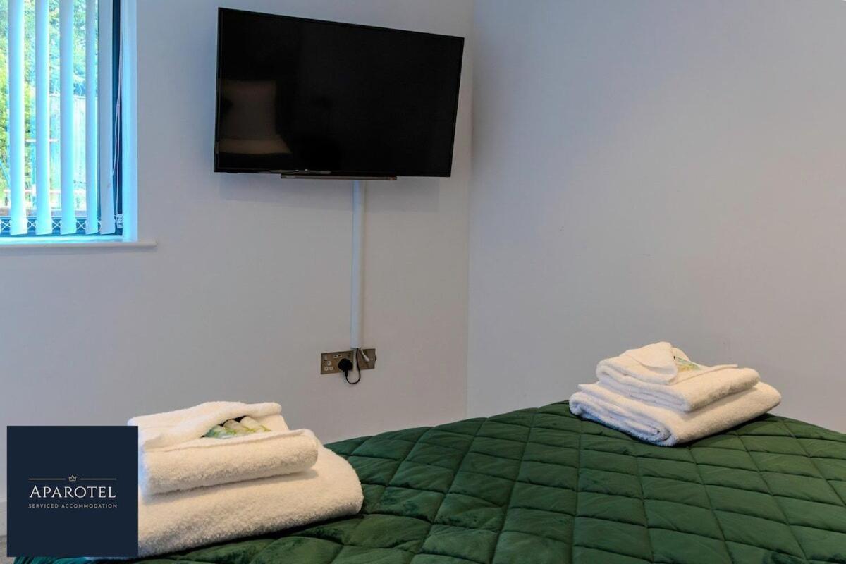 Aparotel Serviced Apartments - Stonehenge, Amesbury Town Centre Δωμάτιο φωτογραφία