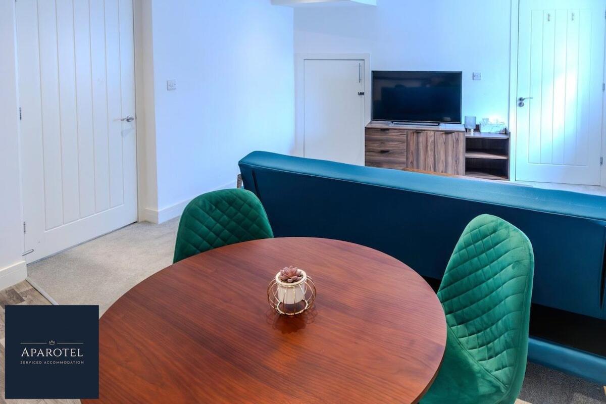 Aparotel Serviced Apartments - Stonehenge, Amesbury Town Centre Δωμάτιο φωτογραφία
