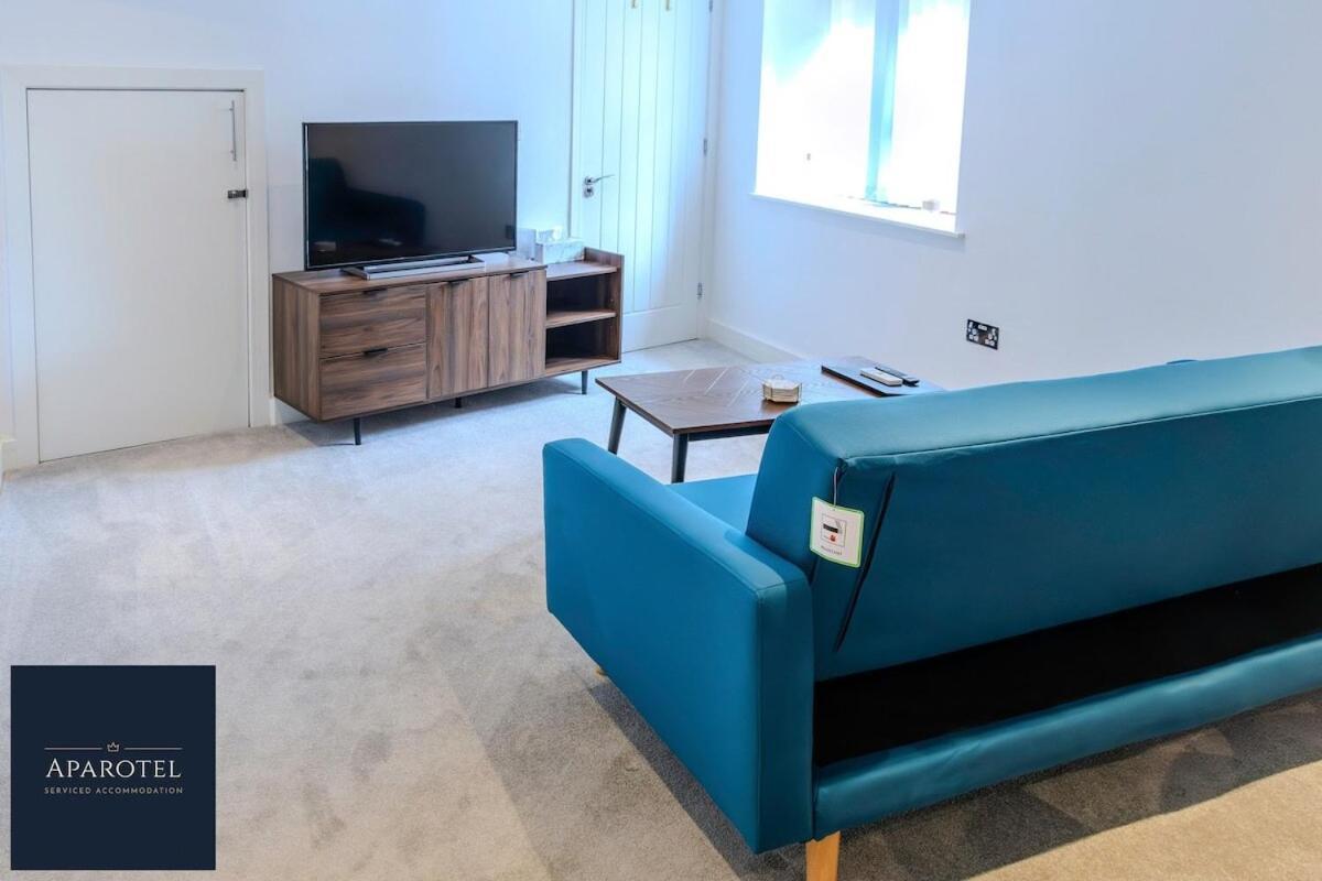 Aparotel Serviced Apartments - Stonehenge, Amesbury Town Centre Δωμάτιο φωτογραφία