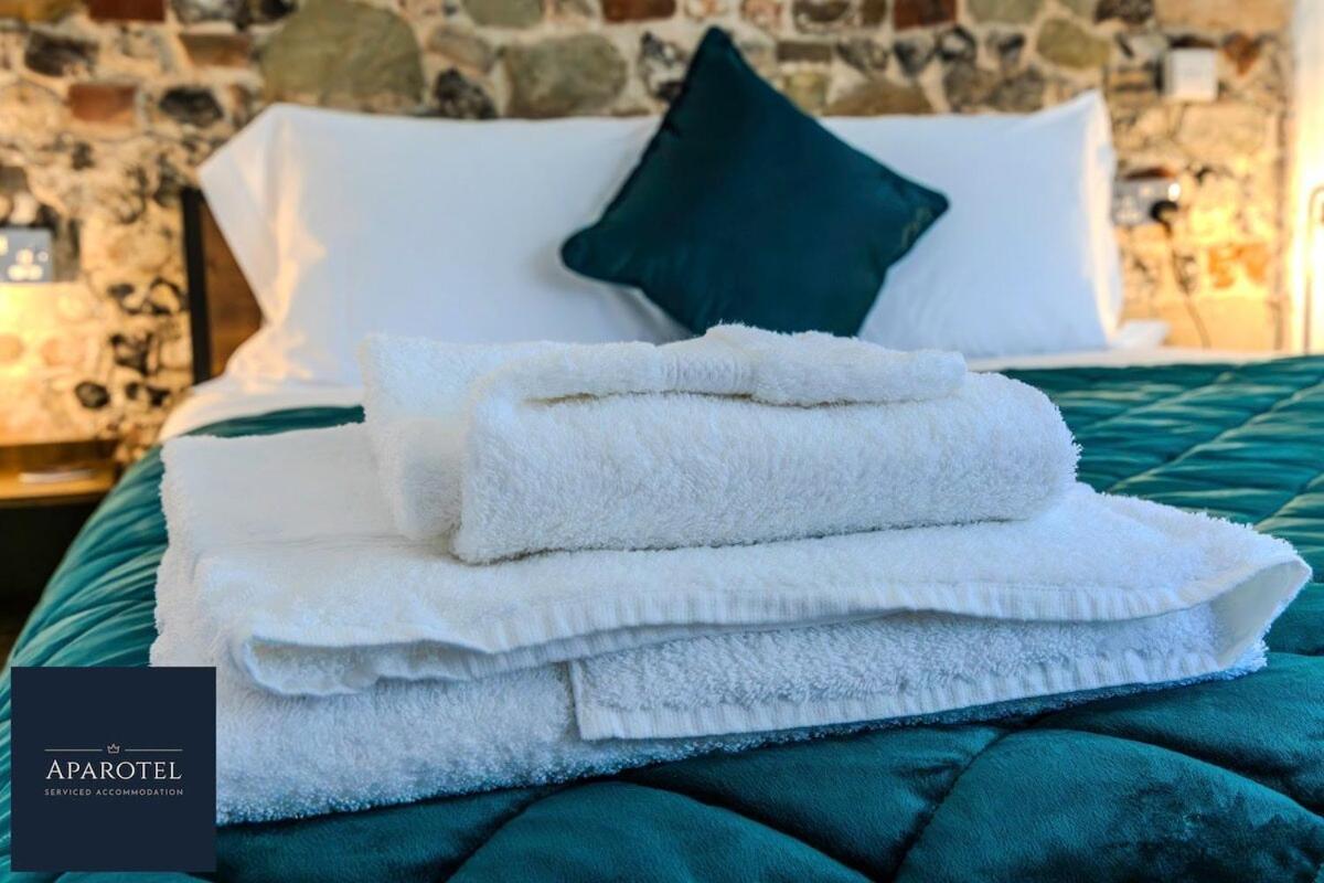 Aparotel Serviced Apartments - Stonehenge, Amesbury Town Centre Δωμάτιο φωτογραφία