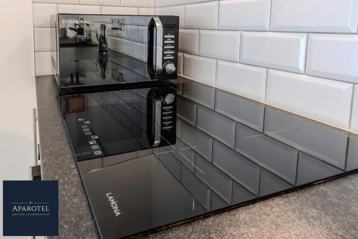 Aparotel Serviced Apartments - Stonehenge, Amesbury Town Centre Δωμάτιο φωτογραφία