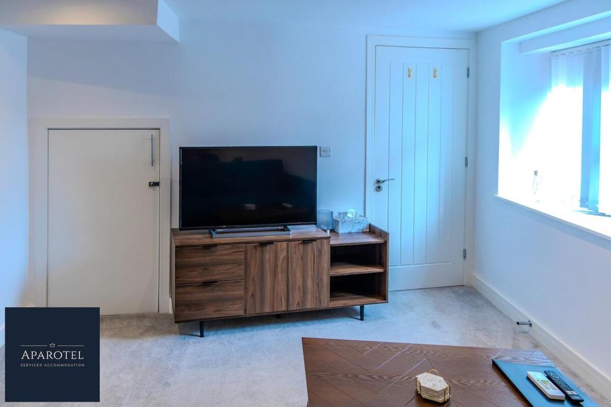 Aparotel Serviced Apartments - Stonehenge, Amesbury Town Centre Δωμάτιο φωτογραφία
