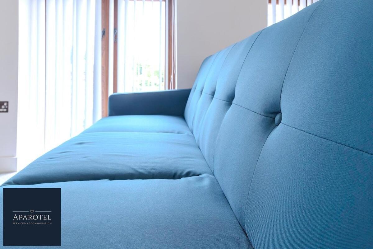 Aparotel Serviced Apartments - Stonehenge, Amesbury Town Centre Δωμάτιο φωτογραφία
